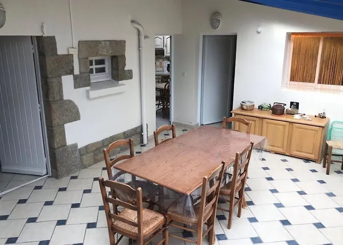 Maison Place Manemeur